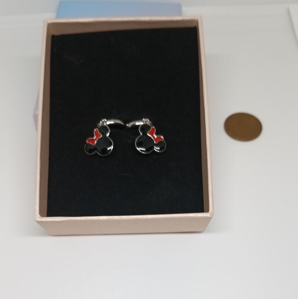 Disney 925 Minnie Mouse Dangle Earrings in box